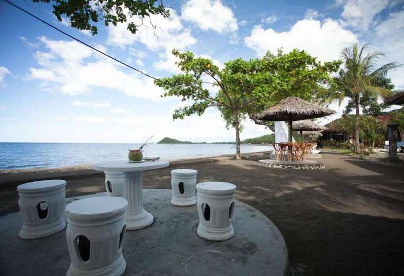 호텔 Segara Bukit Seaside Cottages