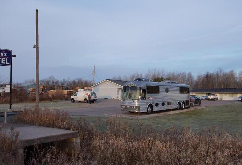 Robyn's Motel