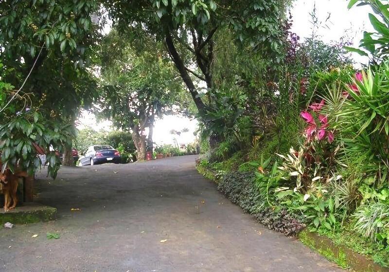 تختخواب و صبحانه Aparthotel Villa Pacande & Suites