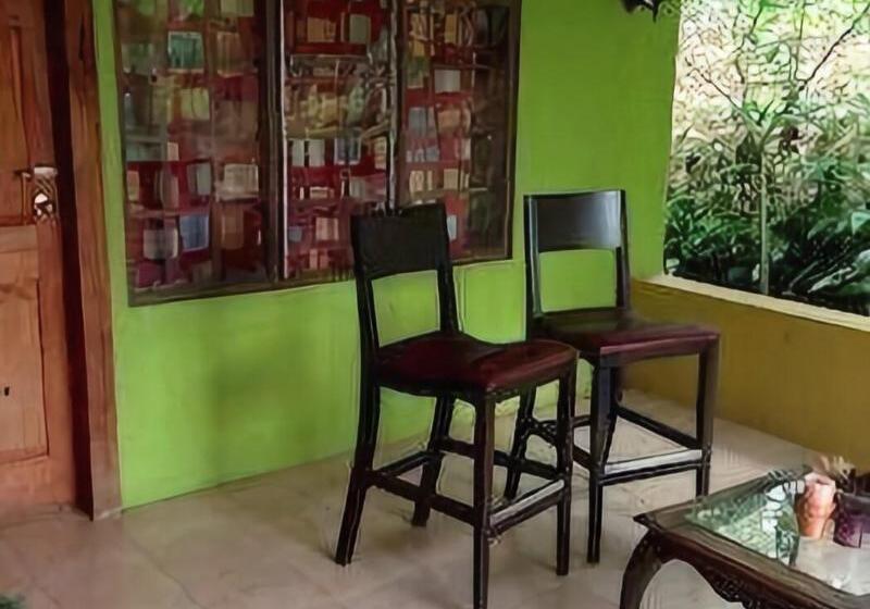 تختخواب و صبحانه Aparthotel Villa Pacande & Suites