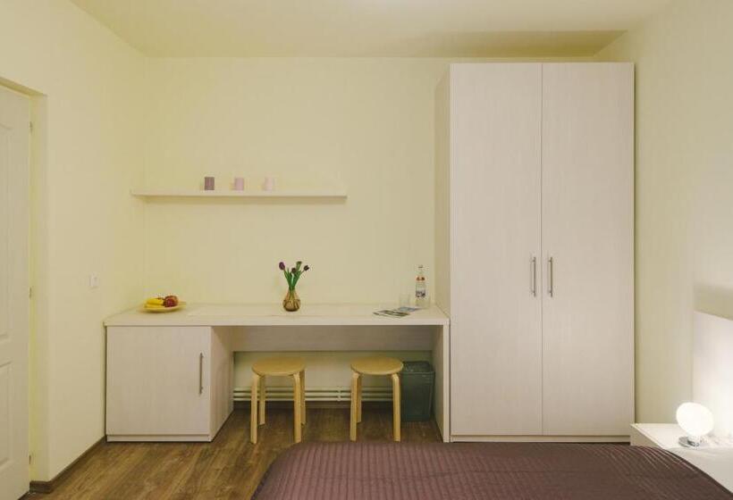 تختخواب و صبحانه Camelia's Cozy Place