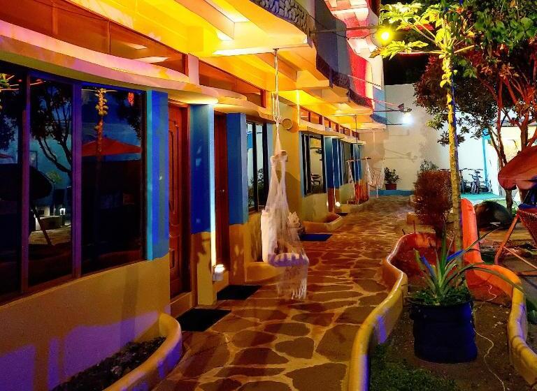 تختخواب و صبحانه Galapagos Eco Friendly