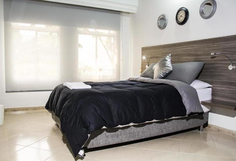 تختخواب و صبحانه Premium House
