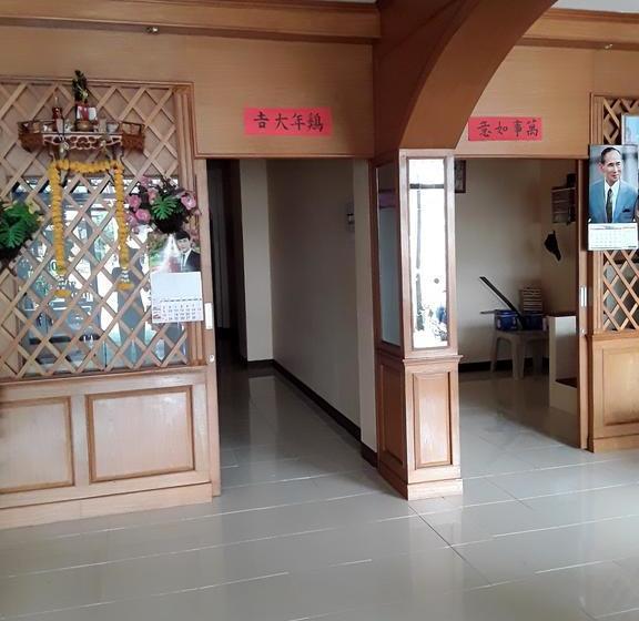 تختخواب و صبحانه Star Guest House