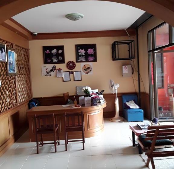 تختخواب و صبحانه Star Guest House