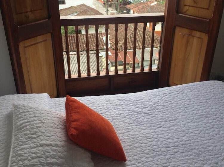 هتل Balcones Del Ayer