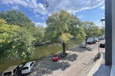 هتل Bed And Breakfast Amsterdam