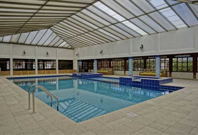 هتل Club Campestre El Bosque De La Villa