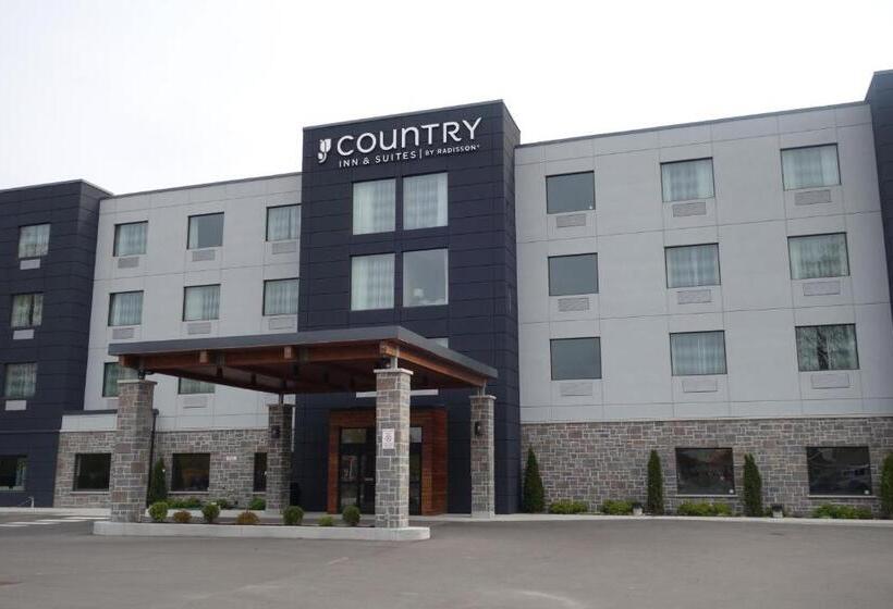 هتل Country Inn & Suites By Radisson, Belleville, On