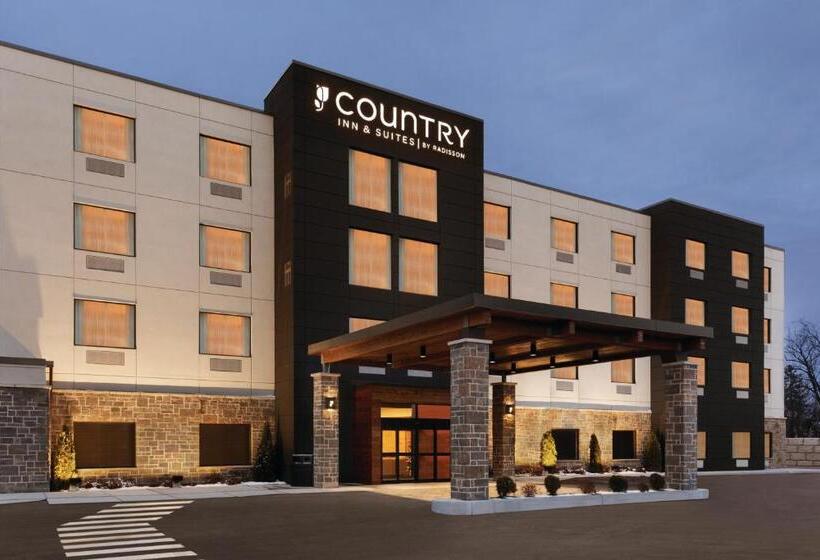 هتل Country Inn & Suites By Radisson, Belleville, On