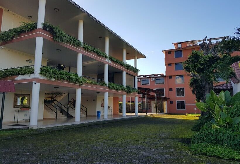 Gran Hotel De Lago   Lago Agrio