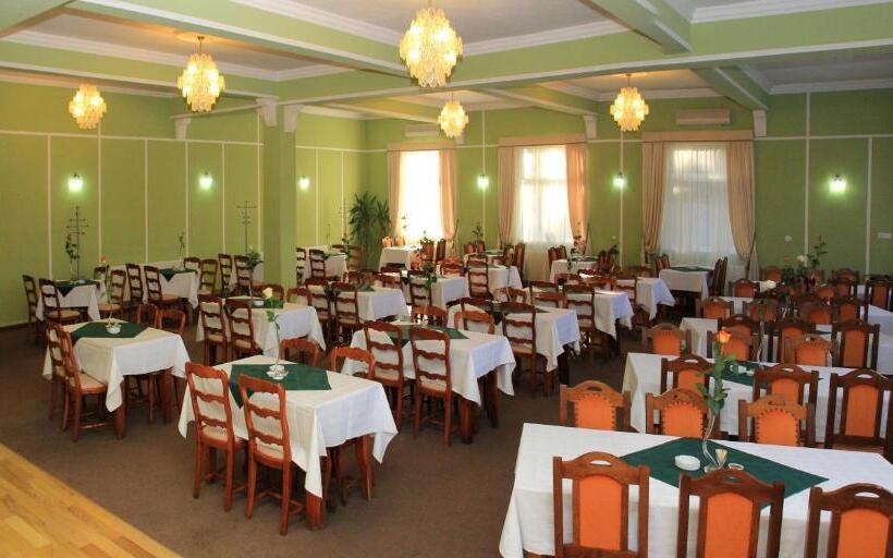 هتل Hefaistos   Sovata