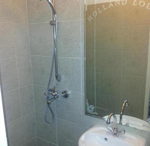 هتل Holland Lodge