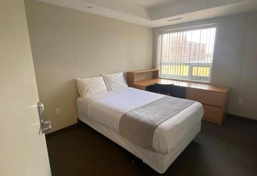 هتل Residence & Conference Centre   London