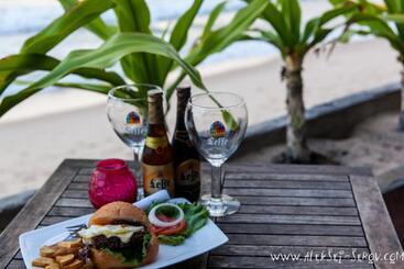 Joe S Cafe & Garden Resort