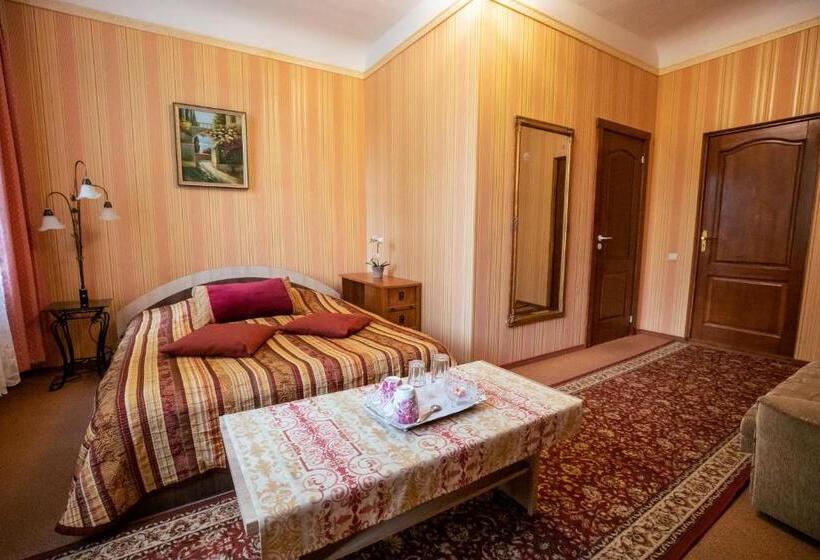 فندق فئة نجمة واحدة City Center Kaķis B&b