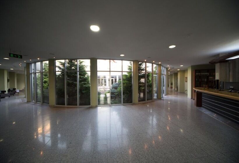 هتل Atrium