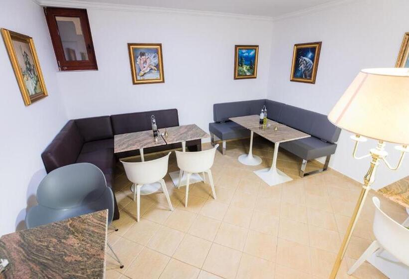هتل Casa David