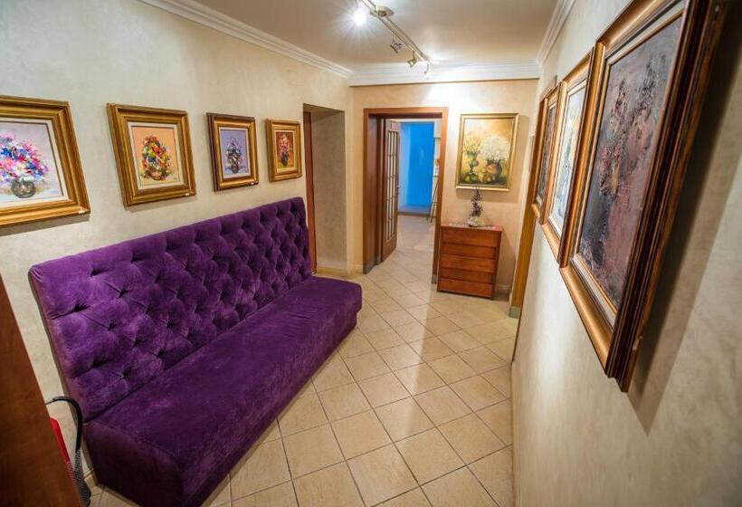 هتل Casa David