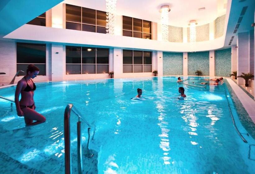 هتل Mirage Medspa