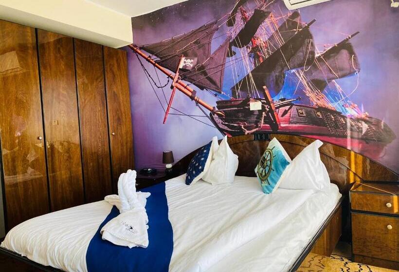 هتل Pirates Resort