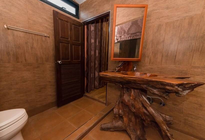 هتل Thongtara House Boutique Residence