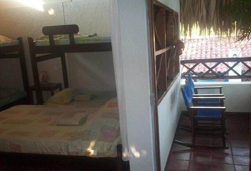 هتل Villa Del Mar Coveñas