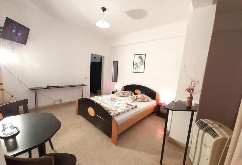 Taxi Hostel