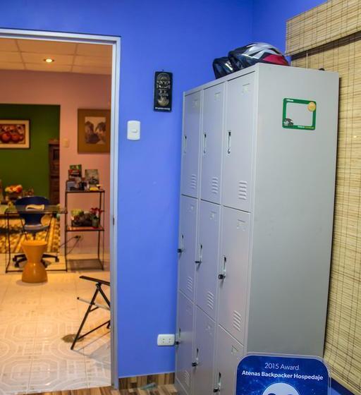 هاستل Atenas Backpacker Hospedaje