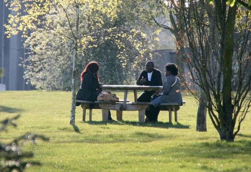 هاستل Becket Court   University Of Kent   Campus Accommodation