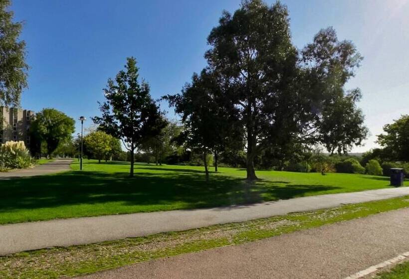هاستل Becket Court   University Of Kent   Campus Accommodation