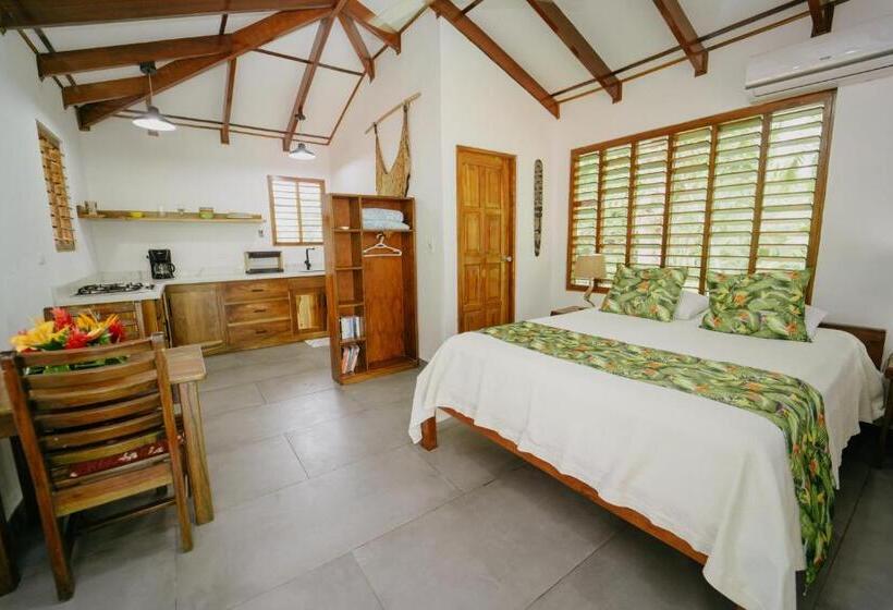 Bed and Breakfast Dreamy Contentment