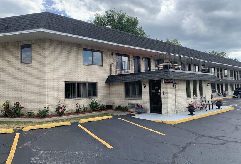 هتل Geneva Wells Inn