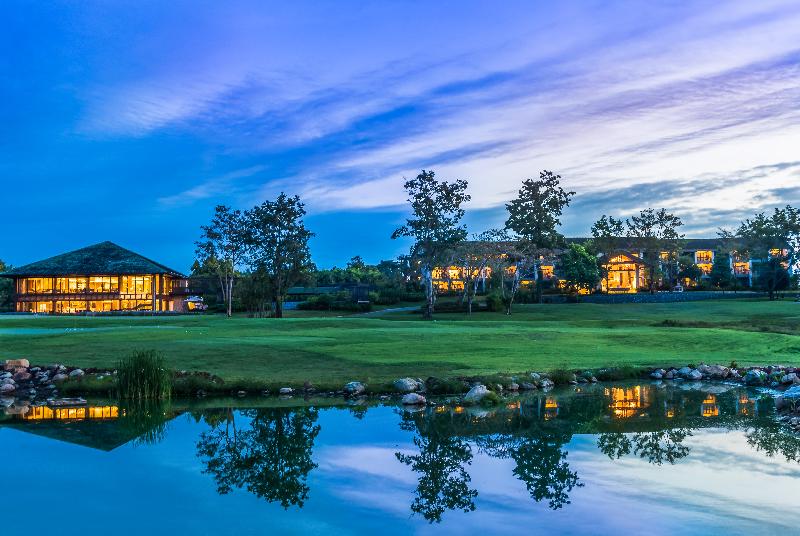 هتل Chatrium Golf Resort Soi Dao Chanthaburi