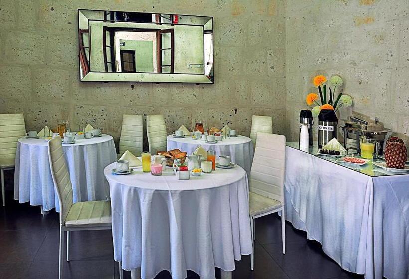 Fotos del hotel Es Riviera Mansion:  15