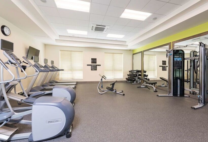 هتل Hilton Garden Inn Grand Rapids East