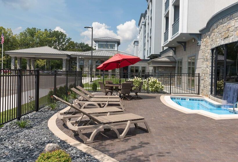 هتل Hilton Garden Inn Grand Rapids East