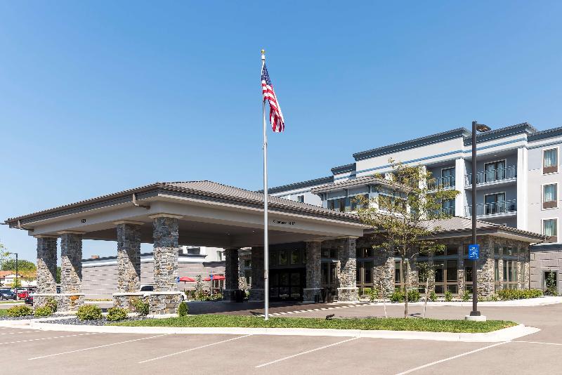 هتل Hilton Garden Inn Grand Rapids East