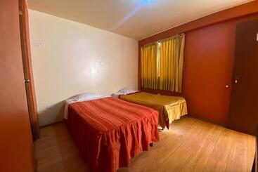 هتل Hostal Chaska