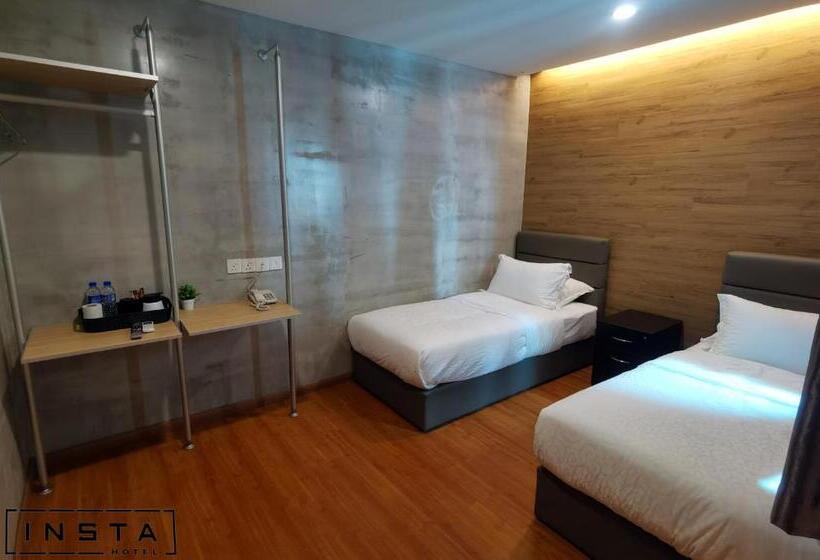 Insta Hotel Jb