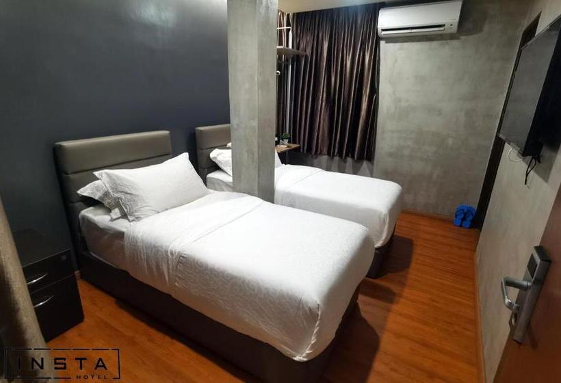 Insta Hotel Jb