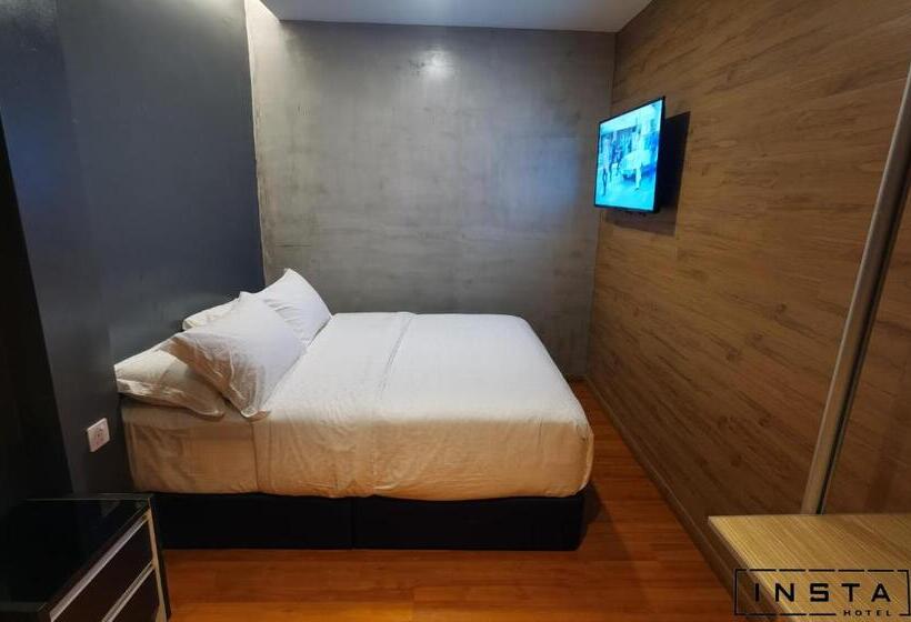 Insta Hotel Jb