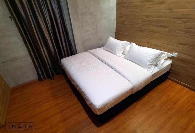 Insta Hotel Jb