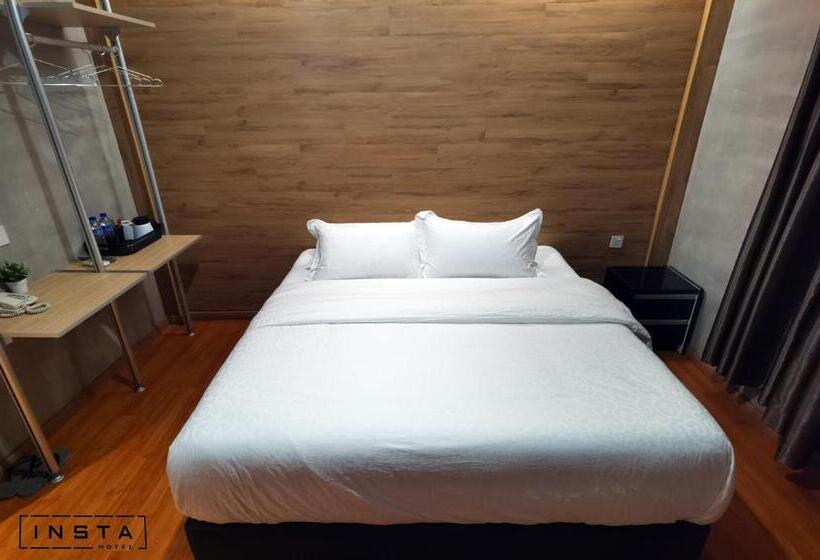 Insta Hotel Jb