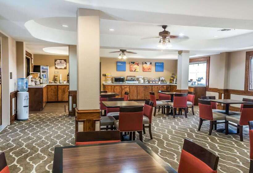 בית מלון כפרי Mainstay Suites Edinburg