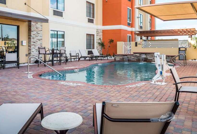 בית מלון כפרי Mainstay Suites Edinburg