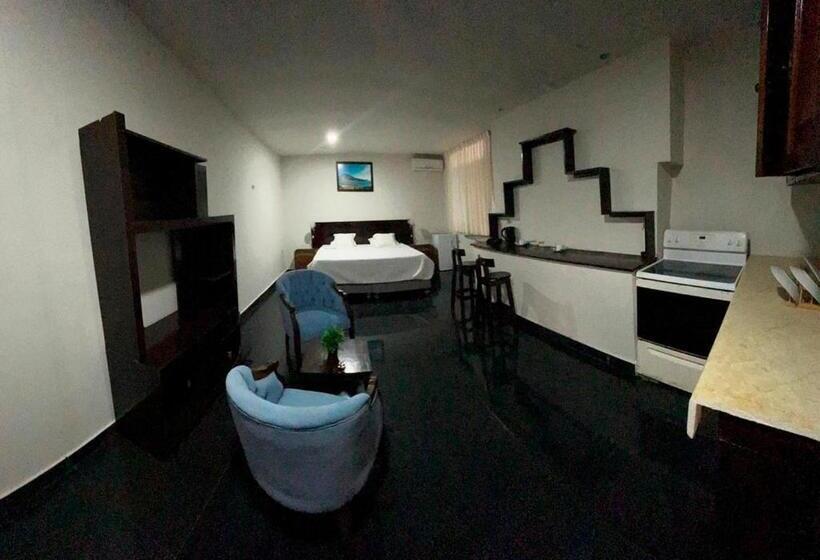 ホテル Qallwa Chincha