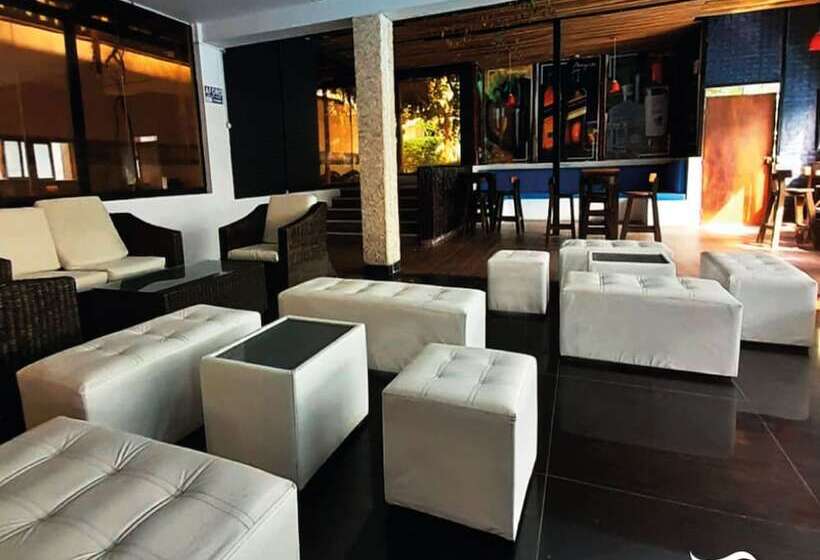 ホテル Qallwa Chincha