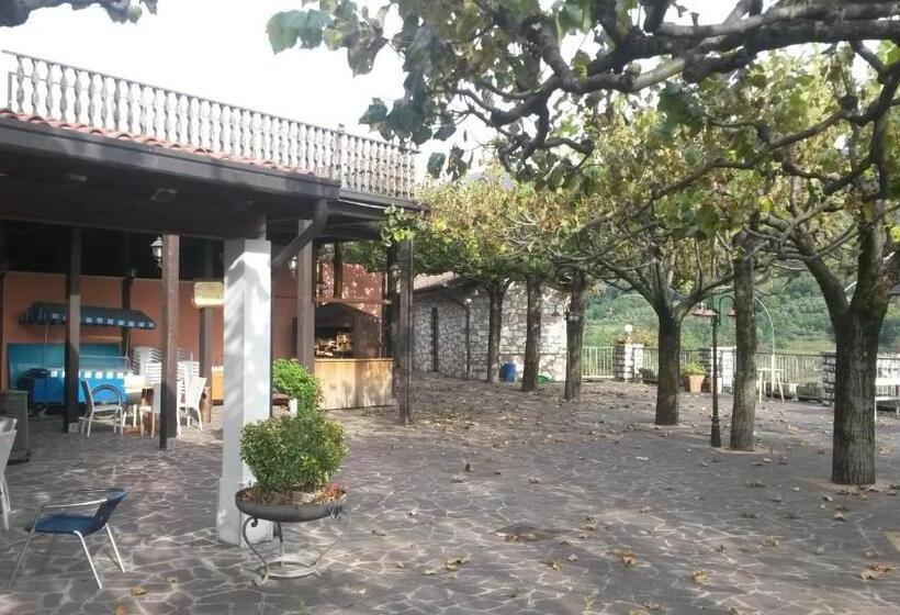 ホテル Ristorante Albergo San Michele
