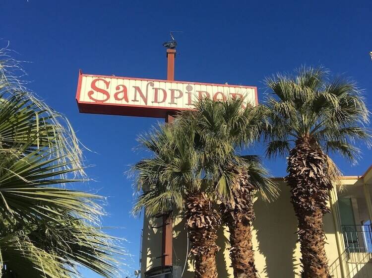 هتل Sandpiper Springs Spa & Retreat